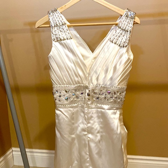 Evening Dress with gems and beads detailing - Picture 3 of 5